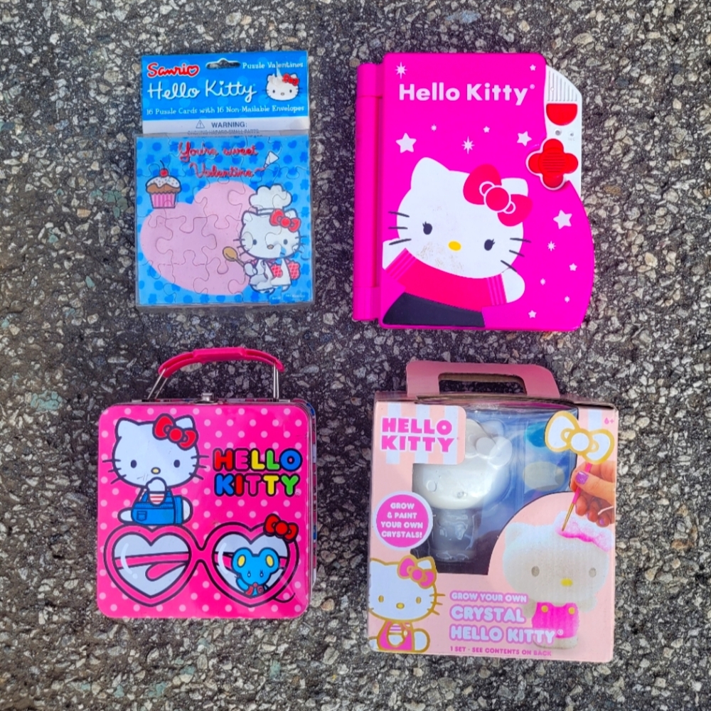 4pc Lot Hello Kitty Accessories / Lunchbox / Paint crystal / Puzzle /
